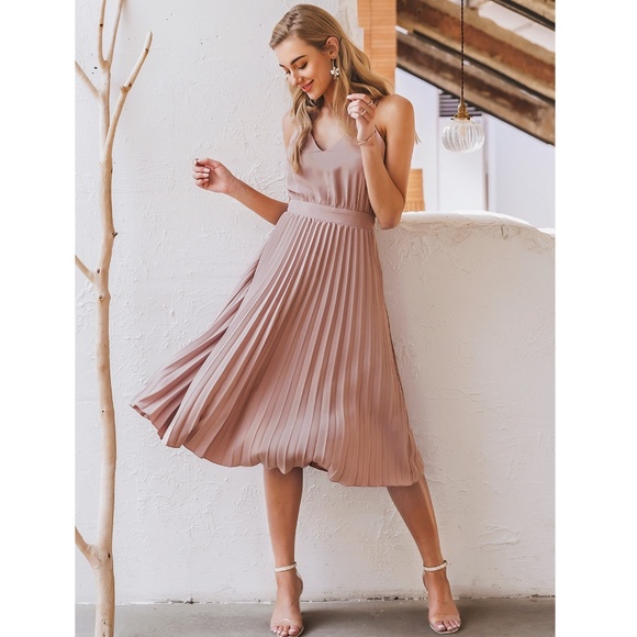 Pastel Pink Pleated V-Neck Dress - Picture 5 of 16